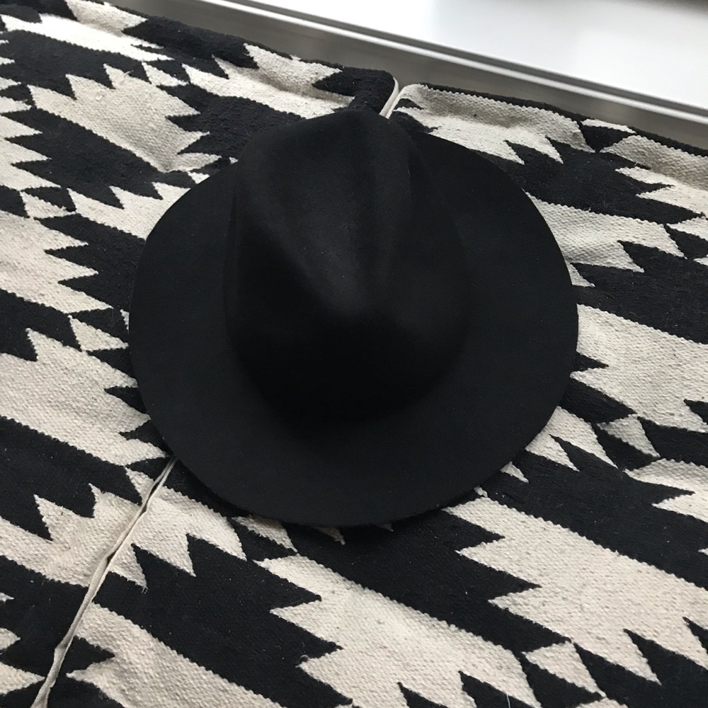 Black hat